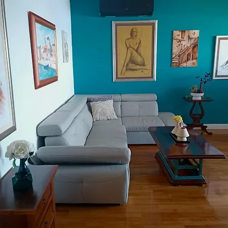 Appartement Spira Puovica Trogir