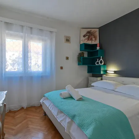 Apartment Spira Puovica Trogir