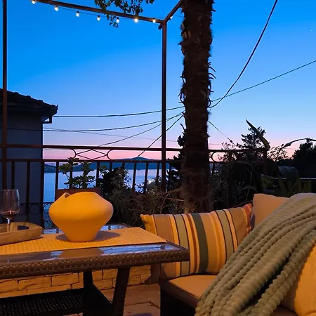 Spira Puovica Apartment Trogir