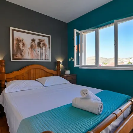 Appartement Spira Puovica Trogir